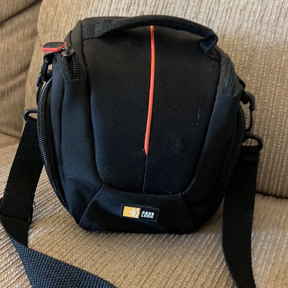Canon Powershot SX50 HS Digital Camera and Case Logic Bag